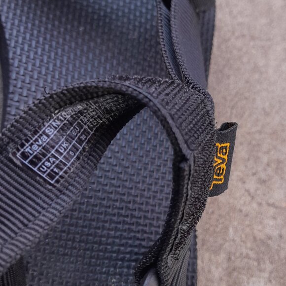 PREOWNED Teva Midform Universal Sandals Black Adjustable Straps Women's 7 - Picture 6 of 8